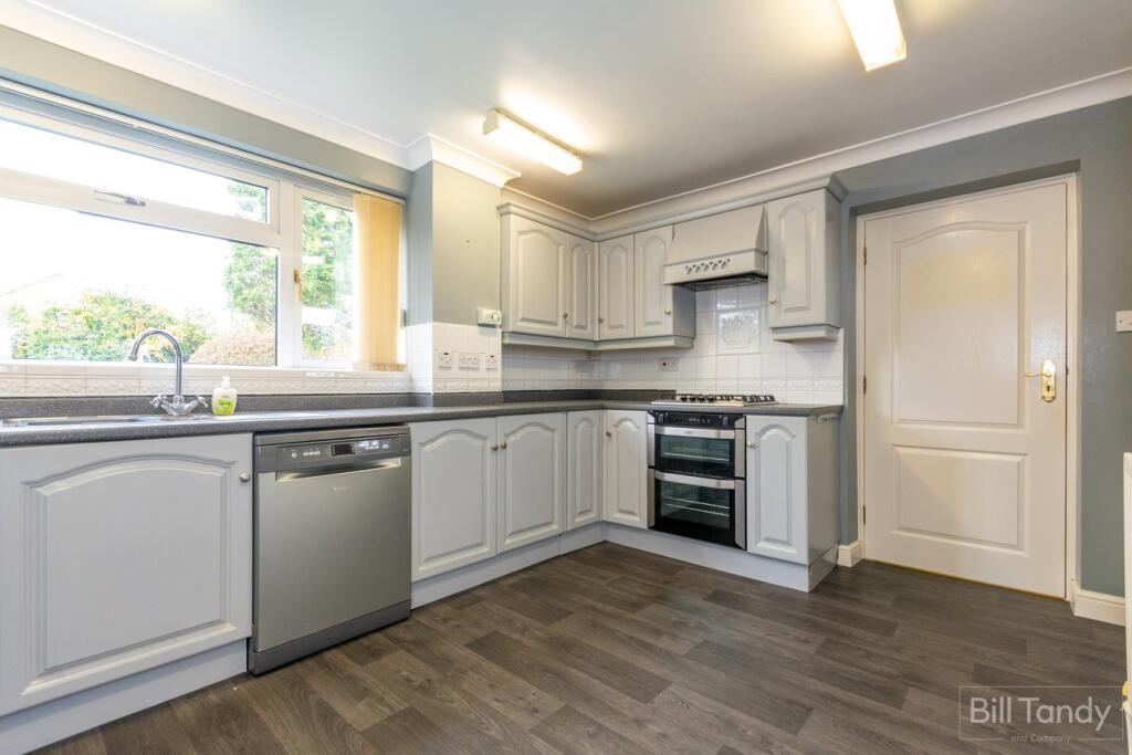 Meadow View , Burntwood , WS7 photo 4