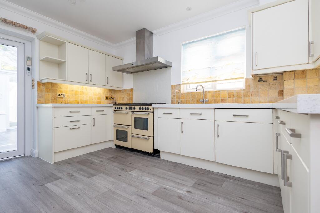 Additional image 3 of Compton Avenue, Poole, 