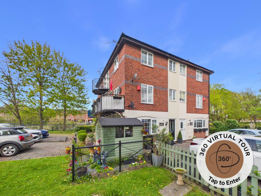 Main image of property: The Moorings, Middlewich, CW10