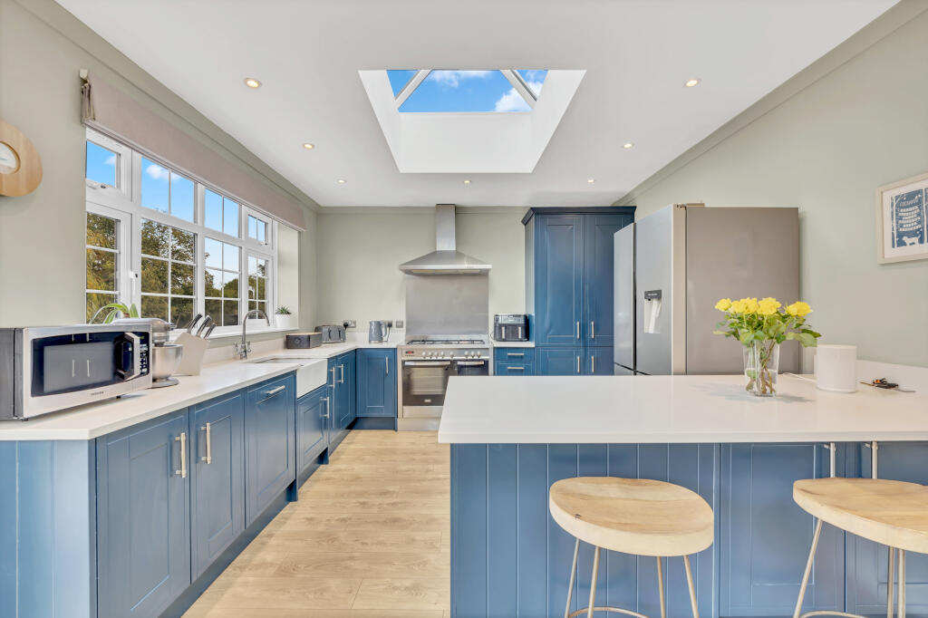 House in Chelmsford, Parsonage Green, Broomfield - More