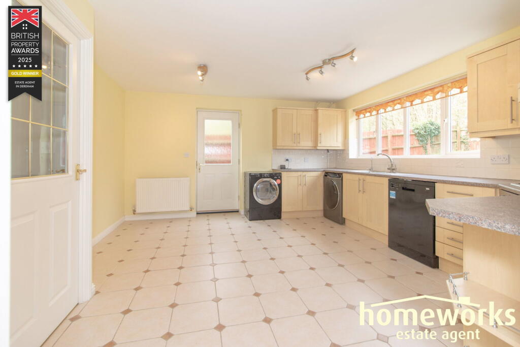 Yeats Way, Dereham, NR19 2GX photo 4