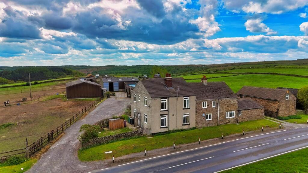 Main image of property: Pewitt Hall Farm Cottage, Owler Bar, Sheffield