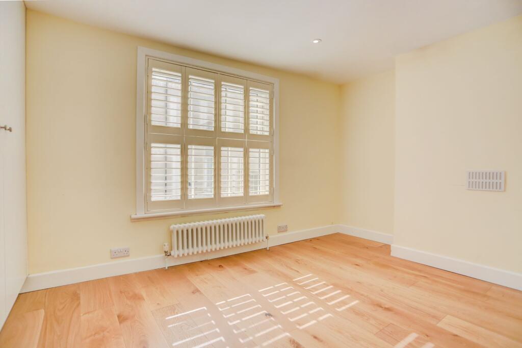 House in Hove, Brighton and Hove - View 4