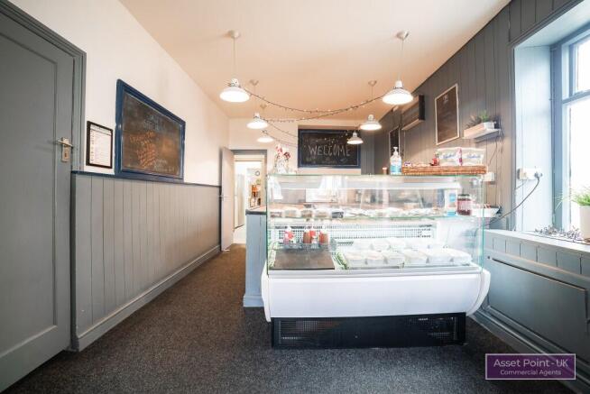 Cafe / Serving Area