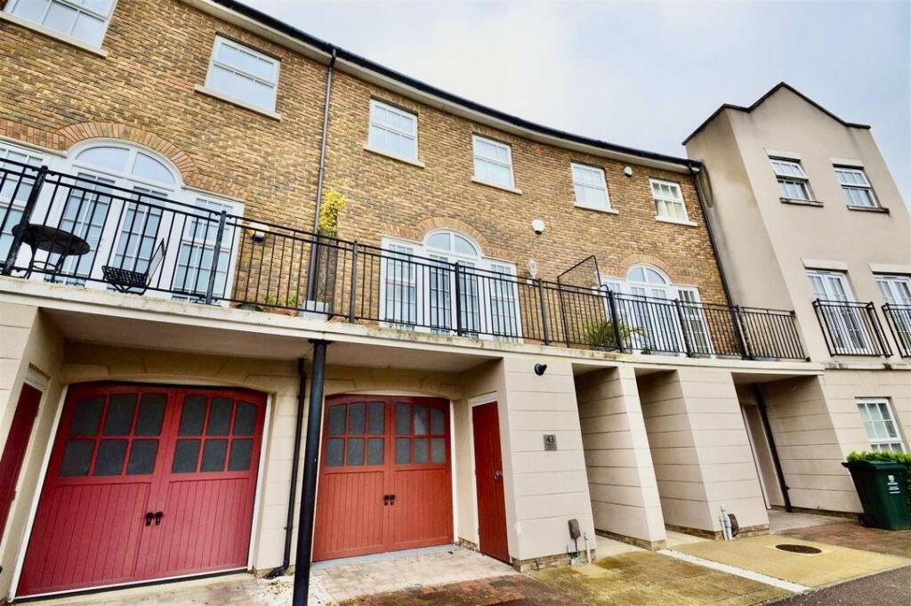 Main image of property: Palladian Circus, Greenhithe