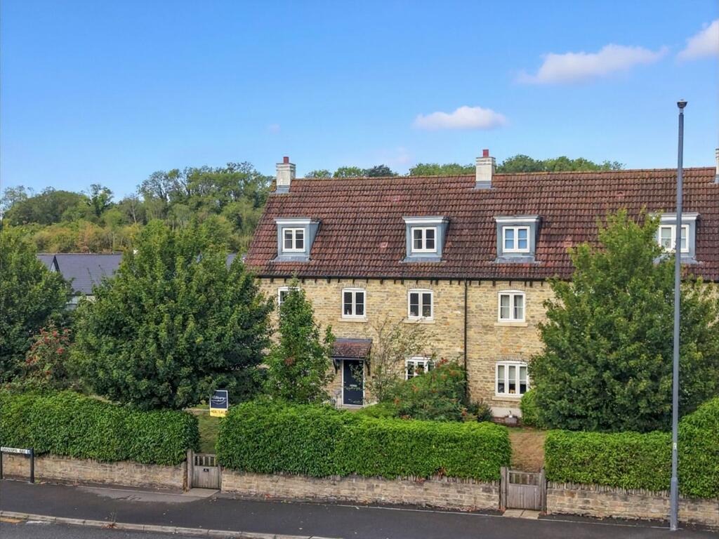 Main image of property: Drovers Way, Chipping Sodbury, BS37