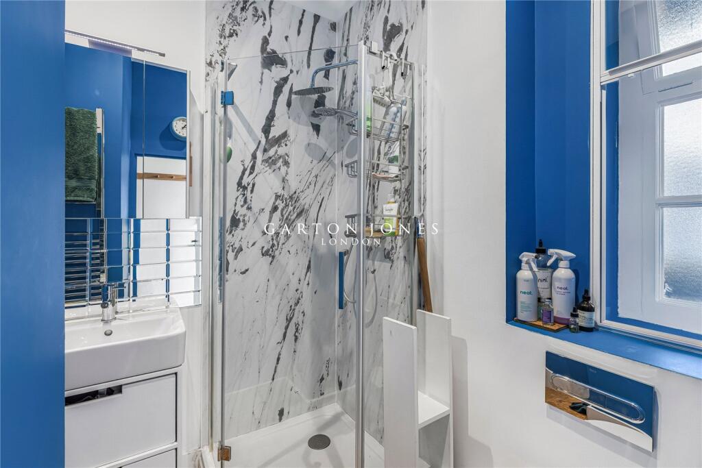 Apartment in London, City of Westminster - View 4