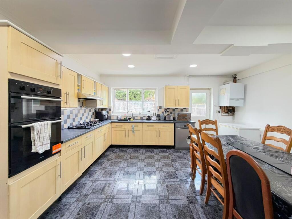 House in Leicester, City of Leicester - View 2