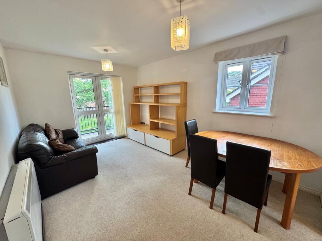 School Meadow, Guildford, GU2 - View 4