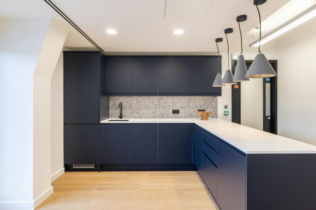 HiRes - 38 Threadneedle St-11.jpg