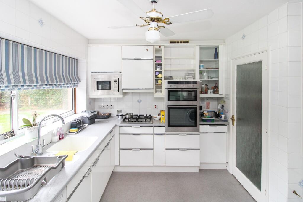 House in Crawley, West Sussex - View 3