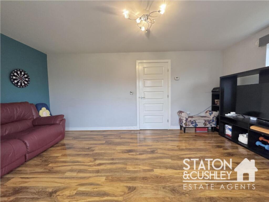 House in Ashfield, Larwood Park, Sutton-in-Ashfield - View 5