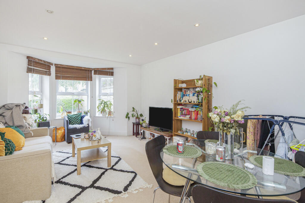 Main image of property: Hayes Grove, London, SE22