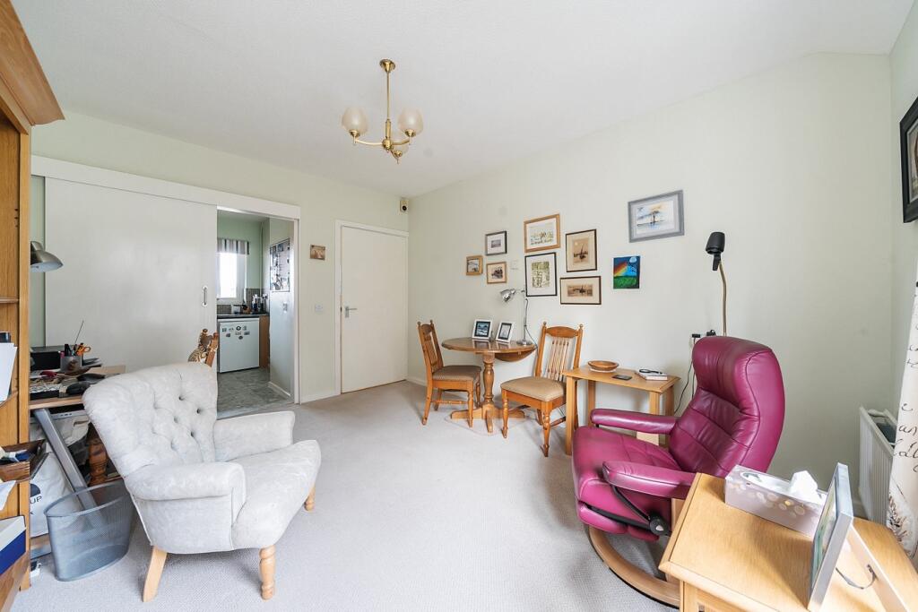 Oaktree Court, Portland Drive, Willen, Milton Keynes, MK15 photo 2