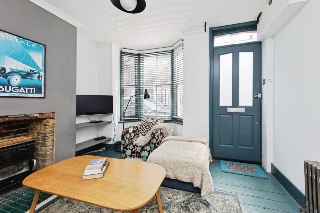 House in Canterbury - View 4