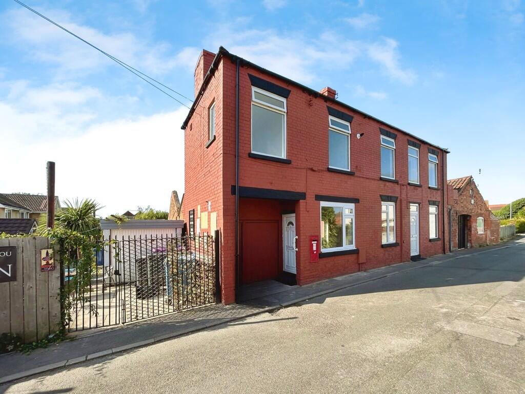 4-bed terraced on Dog And Duck Lane, Morton, £110,000