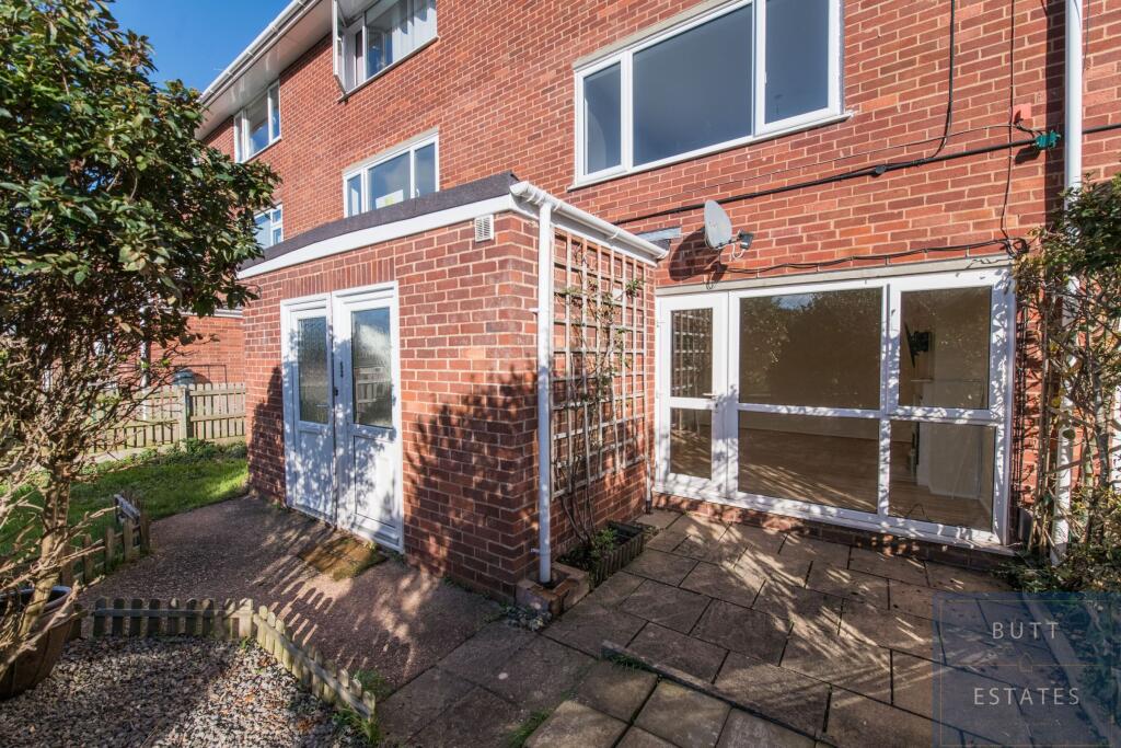 2-bed flat on Altamira, Topsham, Exeter, £240,000
