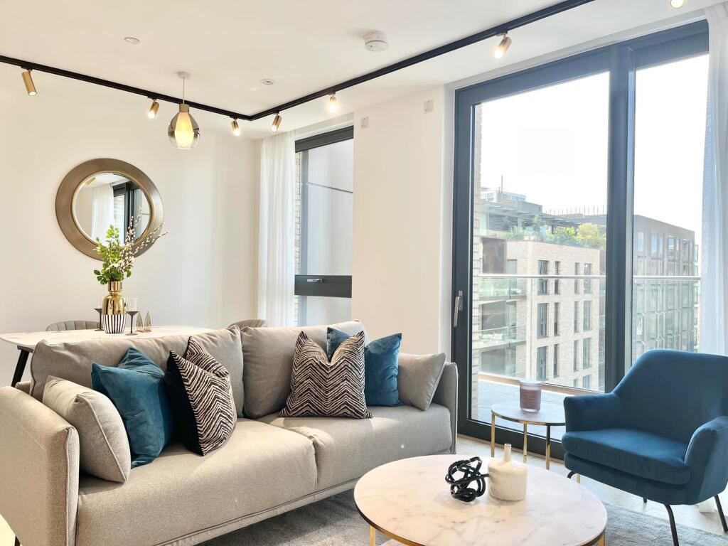 Main image of property: Bollinder Place, London