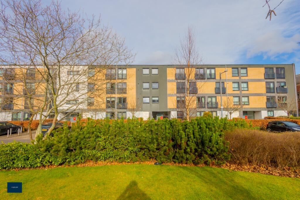Main image of property: 1/2 17 Firpark Court, Dennistoun, Glasgow, G31 2GD