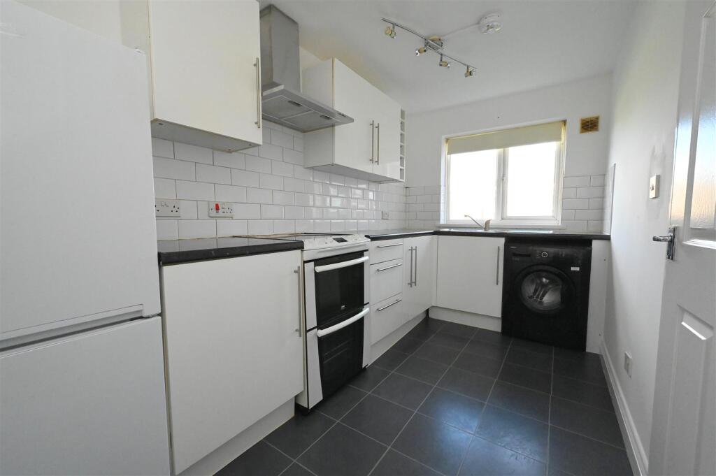 Clent Way, Bartley Green, Birmingham photo 4