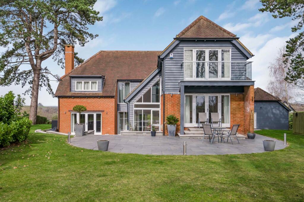 Main image of property: Windmill Lane, Wheatley, OX33