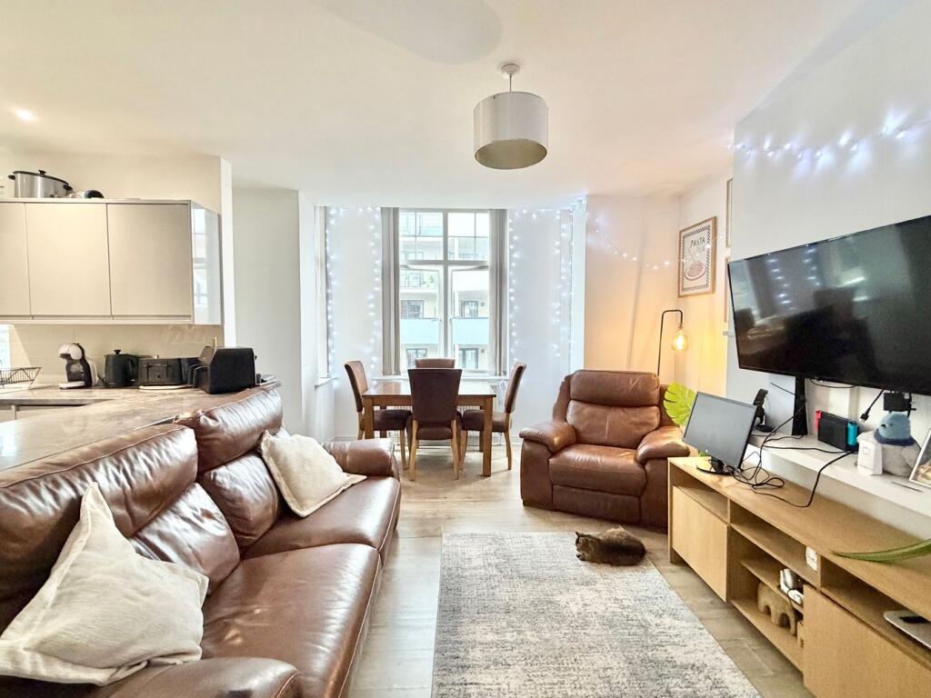 Apartment in Bexhill-on-Sea, Central - View 2