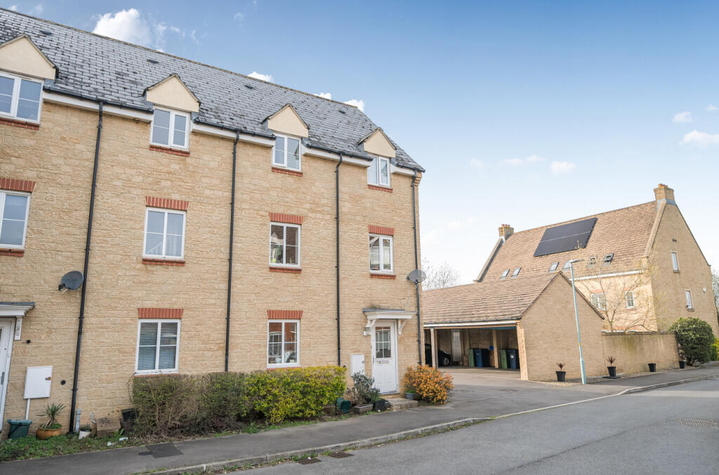Main image of property: Greenacre Way, Bishops Cleeve, Cheltenham