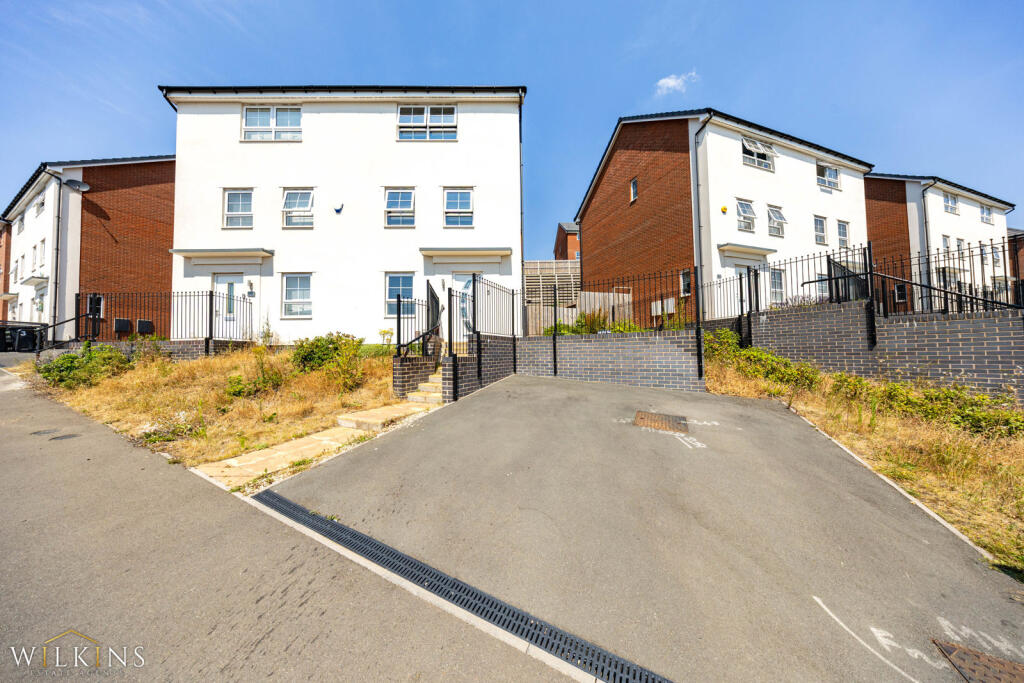 Main image of property: Edinburgh Road, Nuneaton, Warwickshire, CV10
