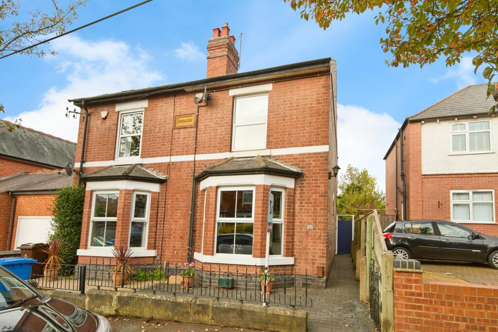 3-bed semi-detached on Wade Avenue, Littleover, DE23, £290,000