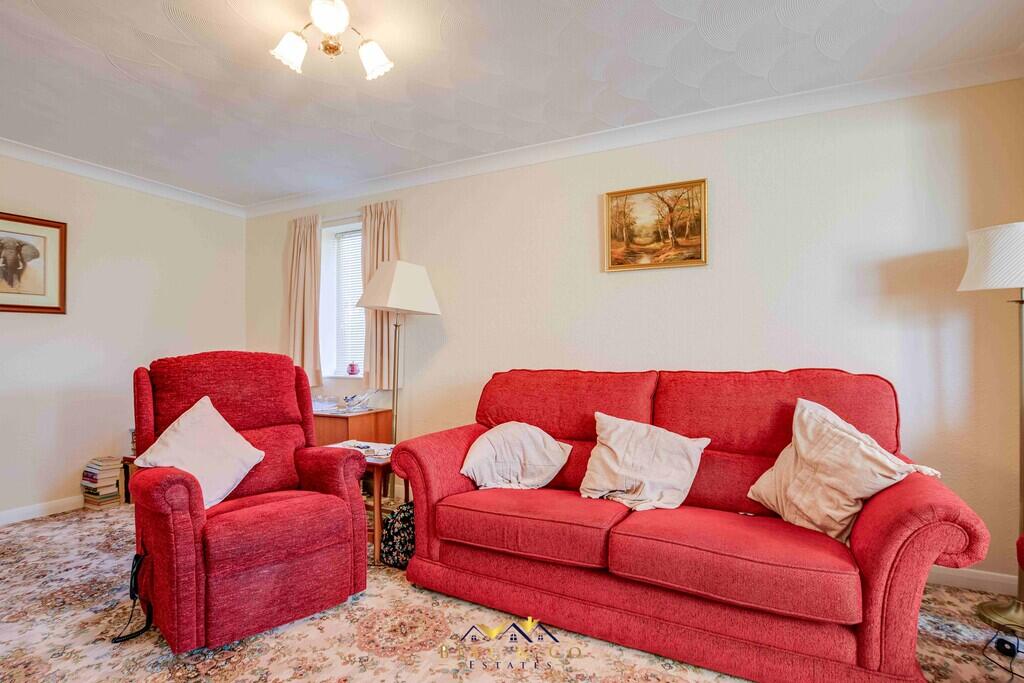 Magnolia Close, South Anston, Sheffield photo 4