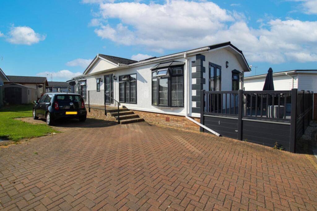 Main image of property: The Oaks, Battlesbridge, SS11