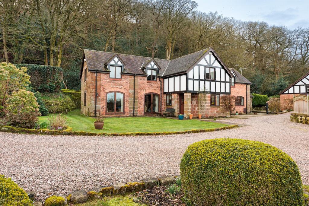 Main image of property: Horsley Lane, Beeston, Tarporley