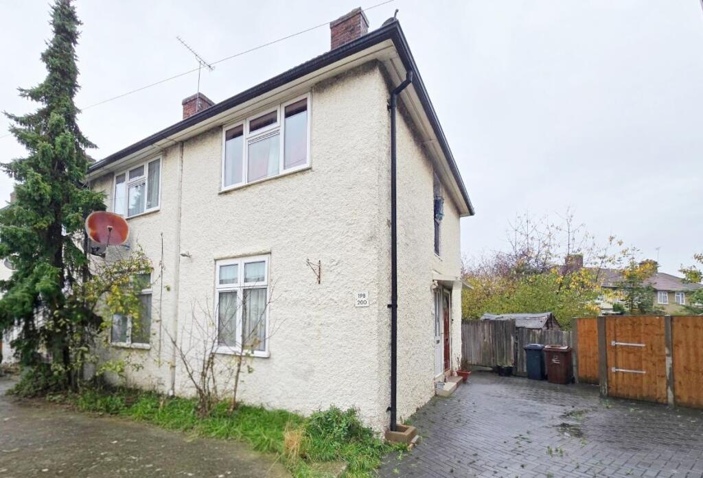 Main image of property: 200 Valence Circus, Dagenham, Essex, RM8 3LT