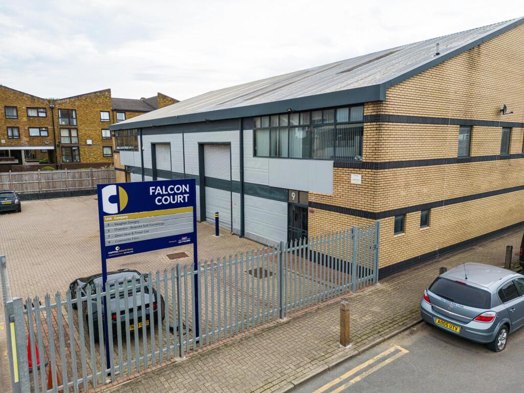 cap_ind_falcon_drone_017