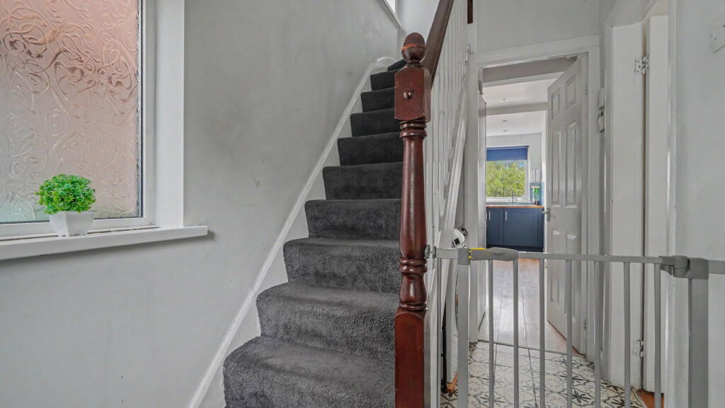 House in Birmingham, Druids Heath - View 4