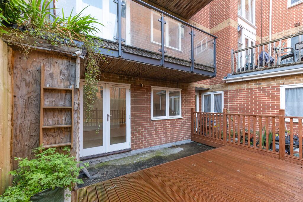 Apartment in Bristol, Stokes Croft, St Paul's - View 4
