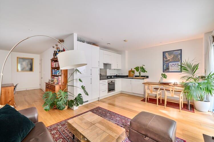 Apartment in London - View 4