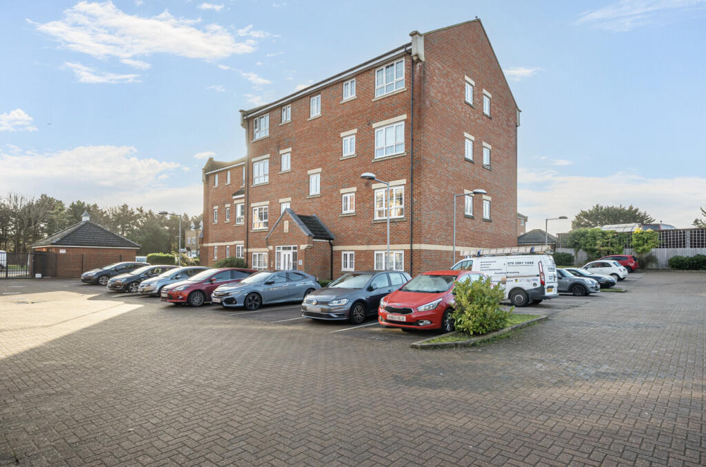 Main image of property: Watling Gardens, Dunstable