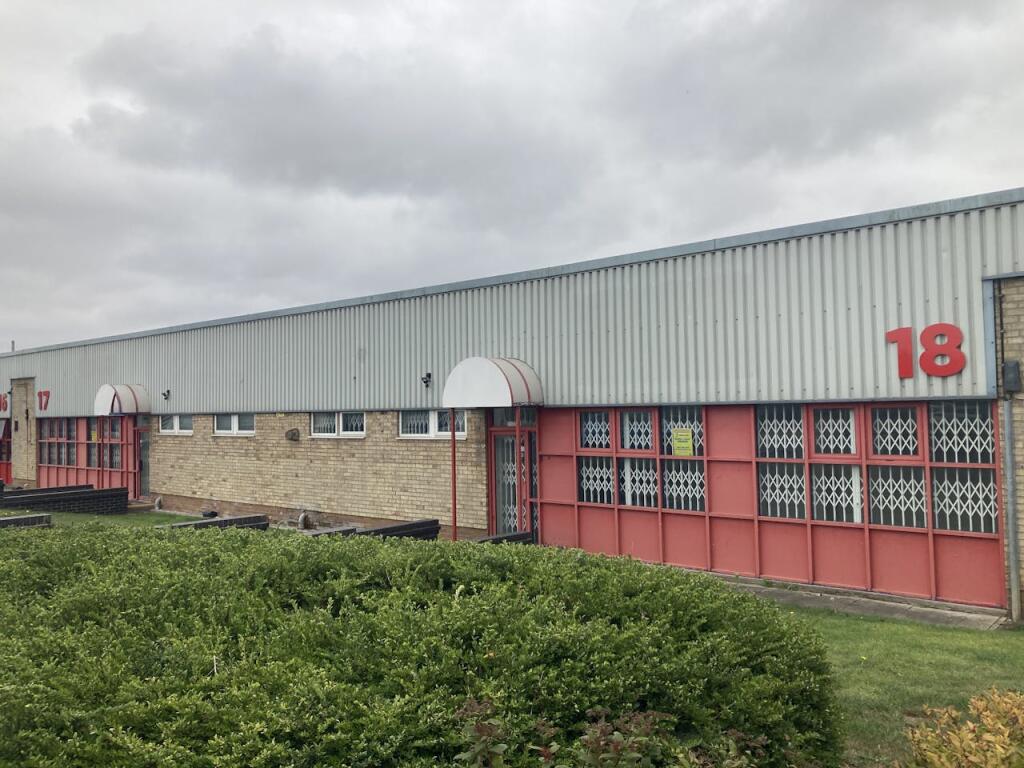 Main image of property: Unit 17/18, Monckton Road Industrial Estate, Wakefield, WF2 7AL