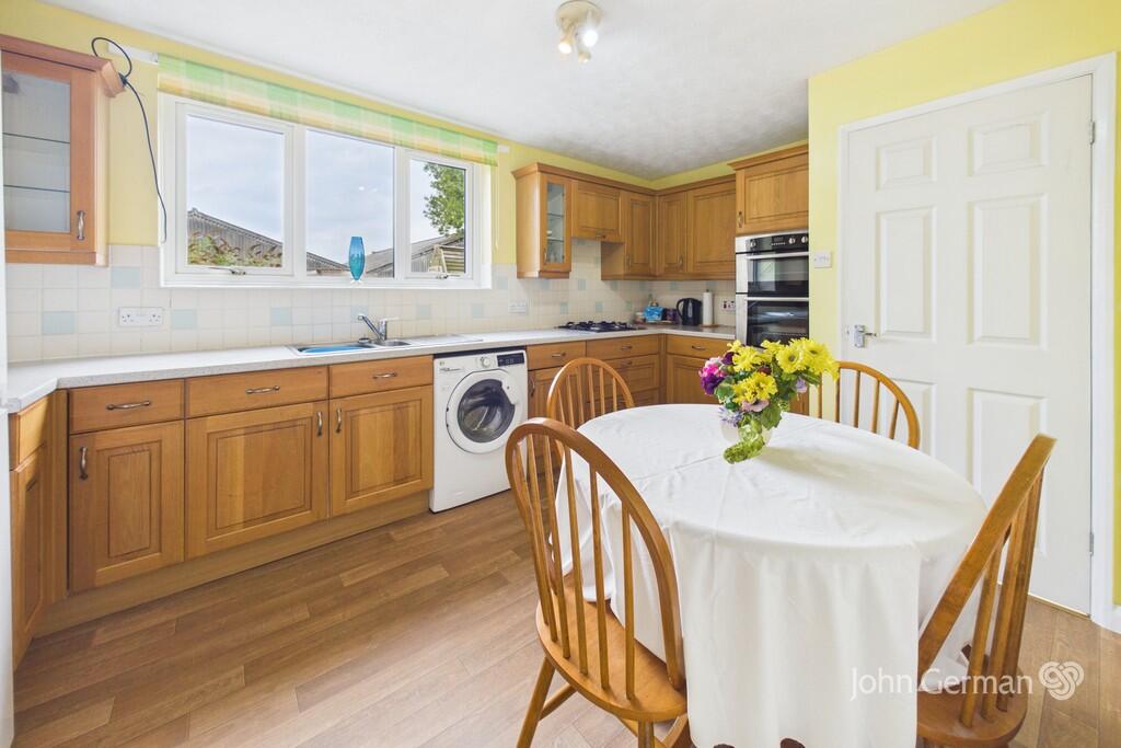 House in East Staffordshire, Uttoxeter - View 2