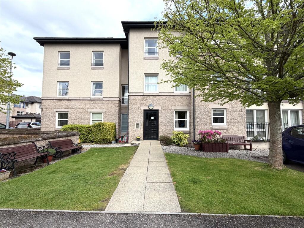 1-bed flat on 26 Royal Ness Court, Inverness, IV3, £115,000