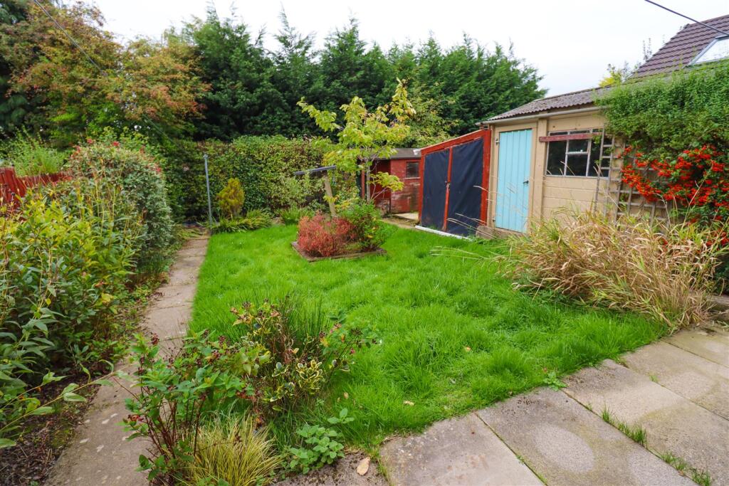 St. Johns Close, Brinsley photo 2