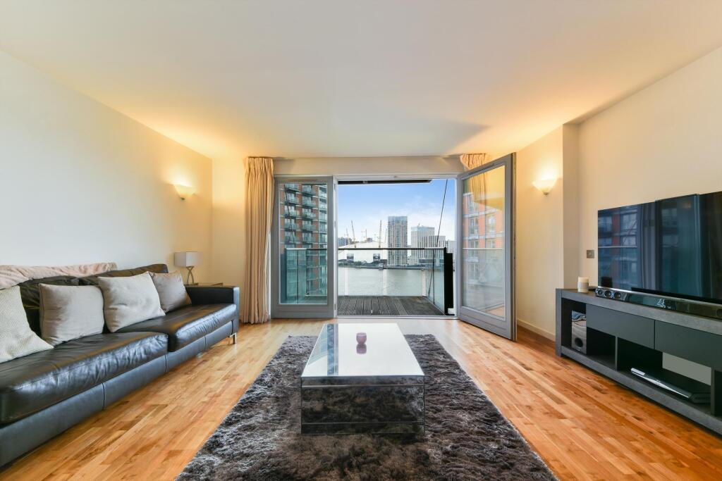 Main image of property: New Providence Wharf, Fairmont Avenue, London, E14 
