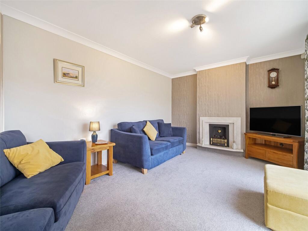 Dipple Court, Kilbirnie, North Ayrshire, KA25 - View 3