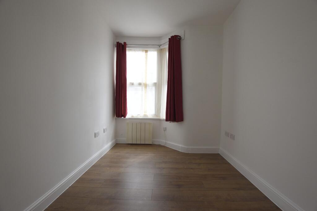Apartment in London, Upton - More