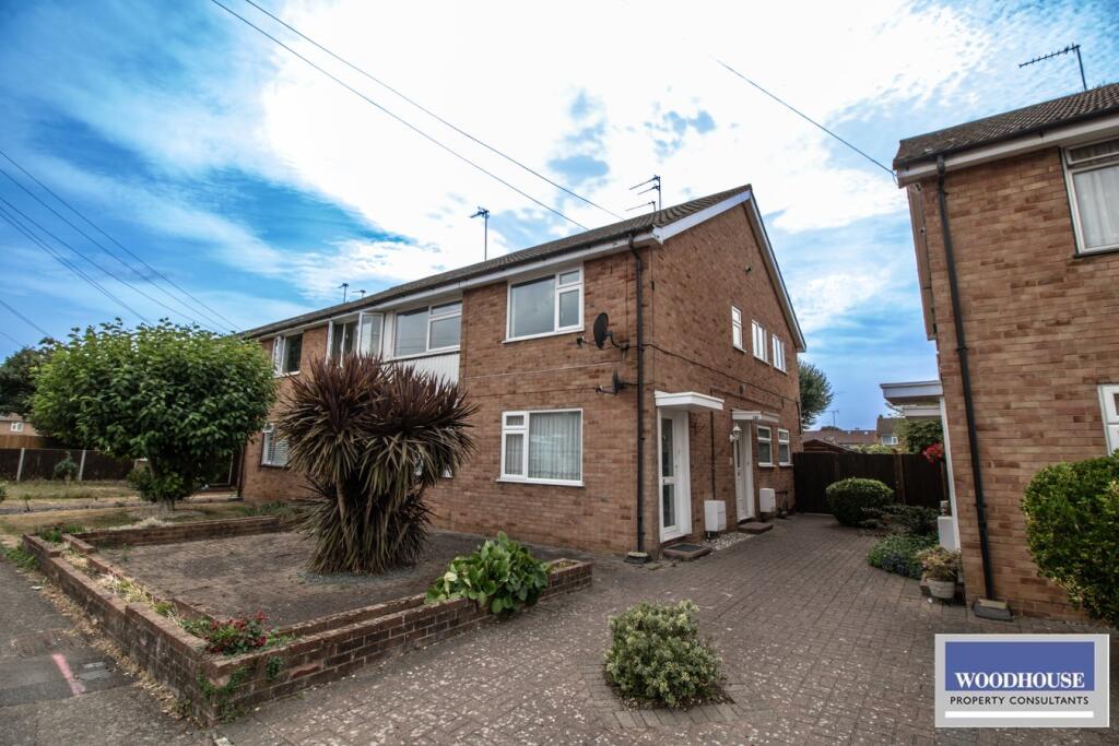 Main image of property: Southmead Crescent, Cheshunt, Waltham Cross, EN8