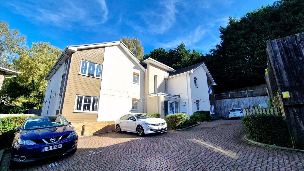 Main image of property: West End, Southampton