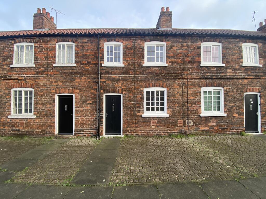 2-bed terraced on 12 Winn Street, Scunthorpe DN16 1TB, £50,000