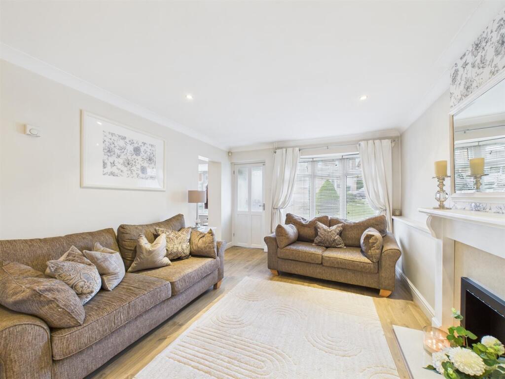 Exley Close, North Common, Bristol, BS30 8YD photo 4