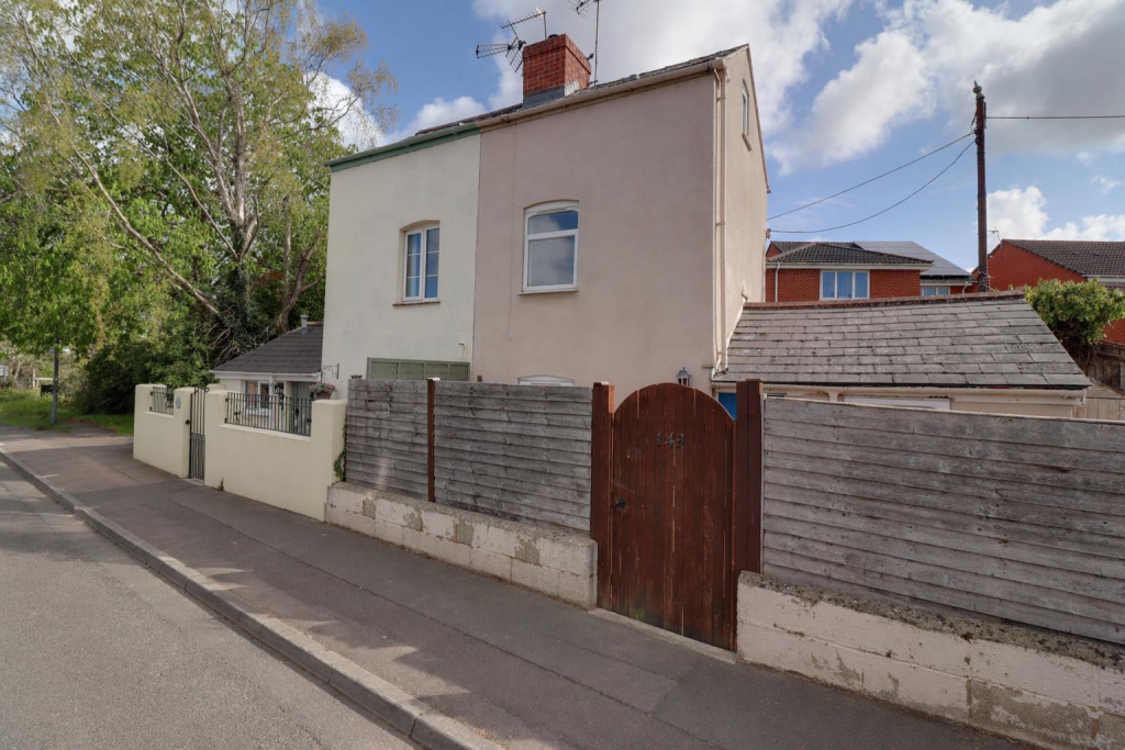 Main image of property: Gloucester Road, Stonehouse